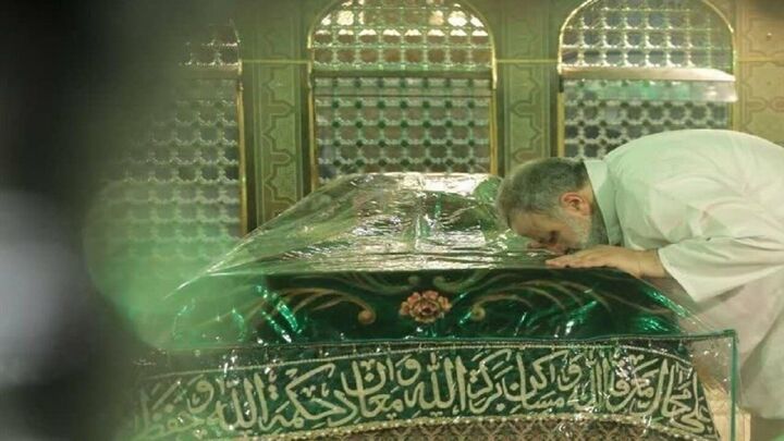 خادم بااخلاص