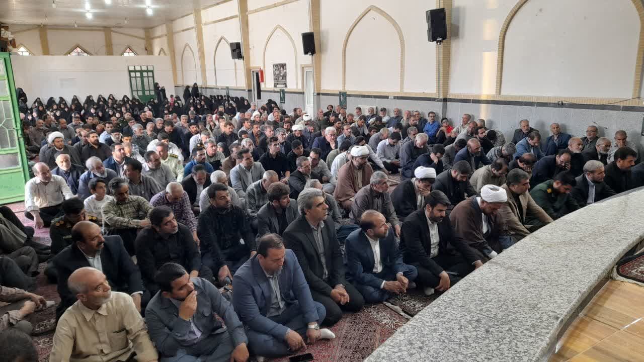 برپایی ایستگاه صلواتی در سنقر بمناسبت اولین سالگرد شهدای خدمت