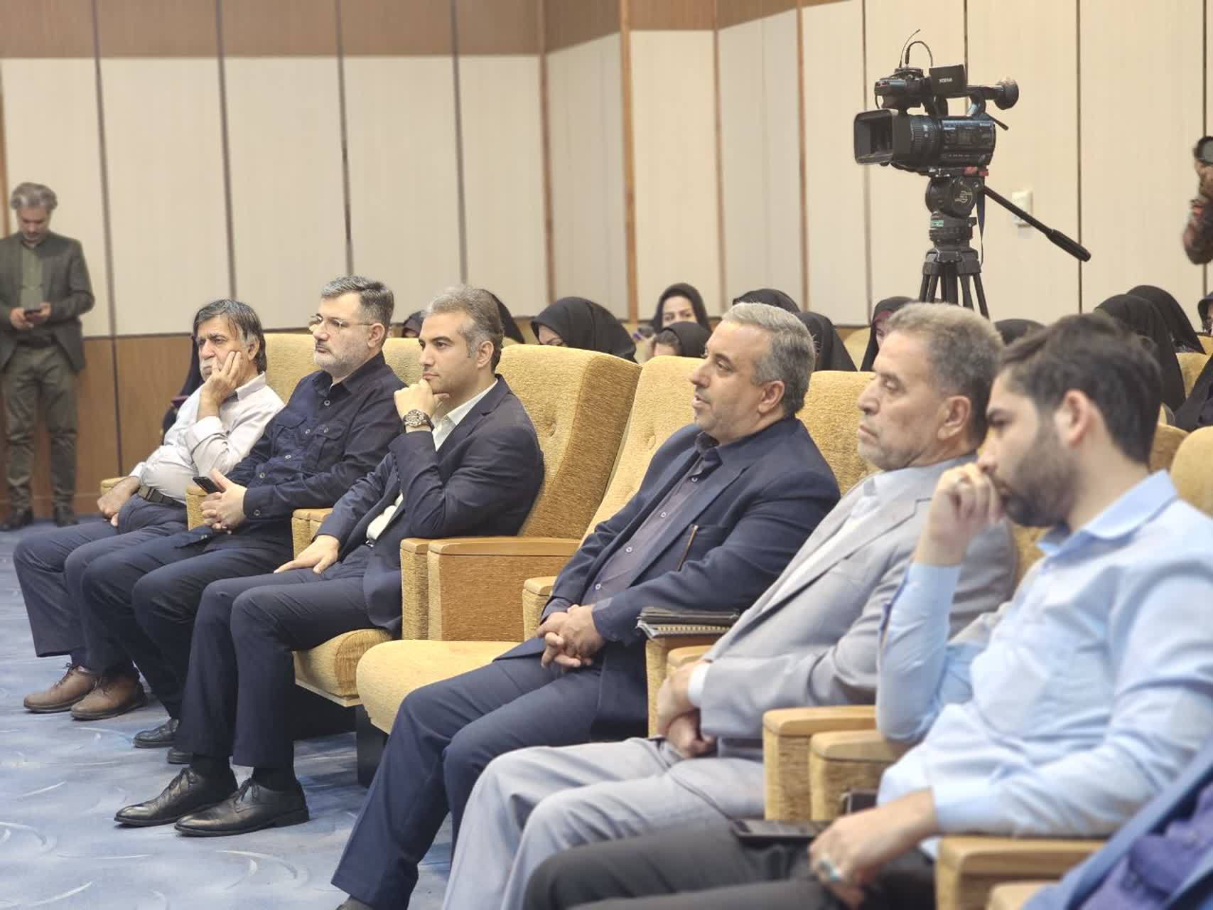 «روایت خدمت» از زبان خبرنگاران