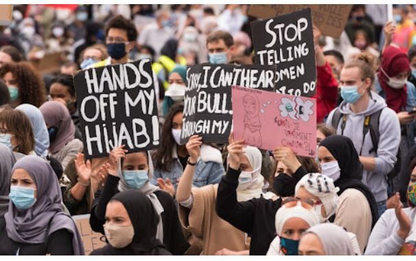 مخالفت حزب مکرون با حجاب زیر سن قانونی دختران مسلمان