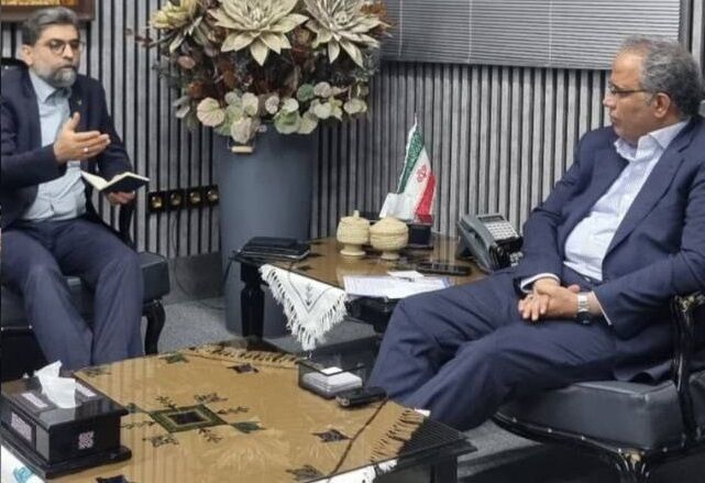 شتاب در  احیا و تقویت فعالیت کارخانه بافت بلوچ