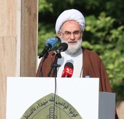 فتح خرمشهر سند افتخار ملت ایران است