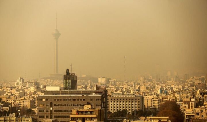 هوای تهران آلوده است