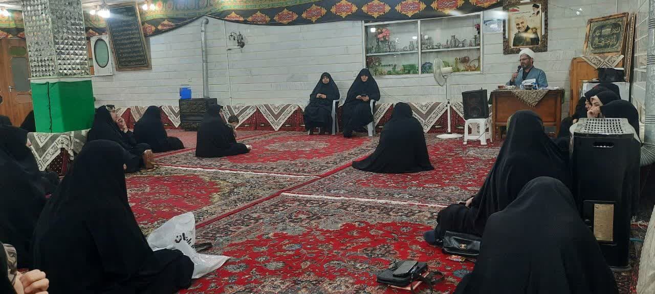 برگزاری آزمون پایانی کلاسهای آموزش مداحی بانوان شهرستان آران و بیدگل