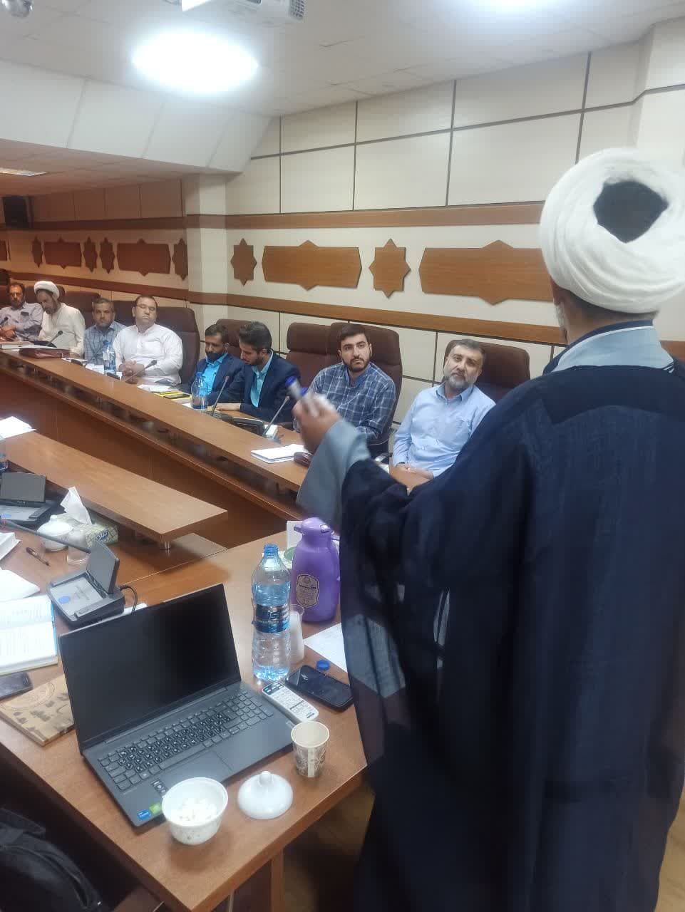 کارگاه تدریس دوره فشرده تربیت مربی تدبر در کلام وحی در اصفهان برگزار شد