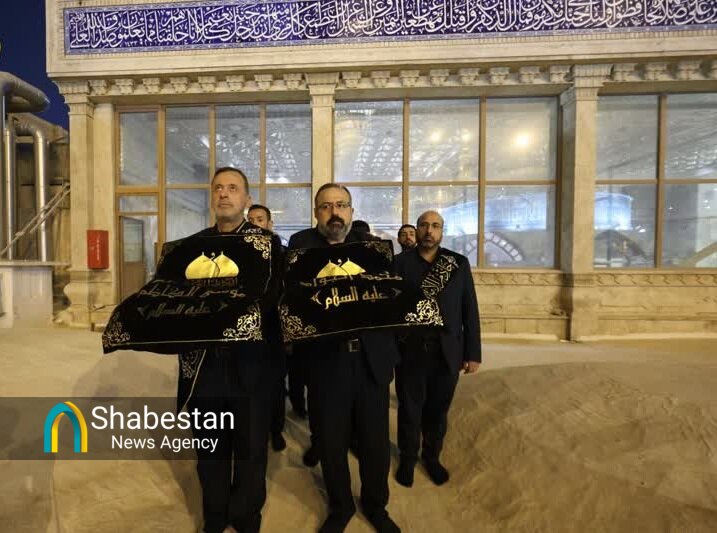 پرچم گنبد حرم مقدس امامین کاظمین(ع) رنگ عزا گرفت+ عکس و فیلم