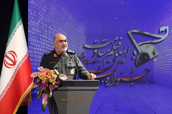 هنر مقاومت، تجلی قلب بیدار ملت‌هاست
