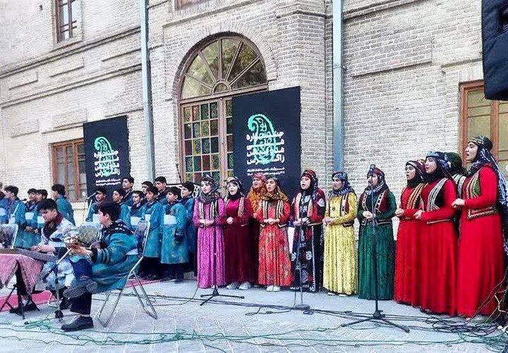 طراح ایلامی در جشنواره ملی مد و لباس زاگرس خوش درخشید
