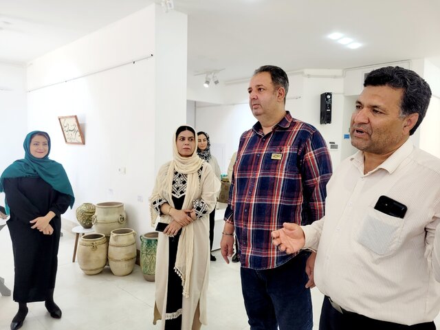 «بر مدار کوزه»؛ بازنمایی تاریخ کهن جیرفت در سفالینه های گالری آبانه