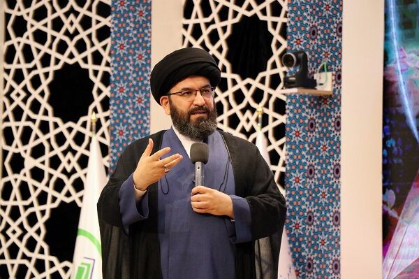 قرآن، بزرگترین گنجینه برای تامین سلامت معنوی است