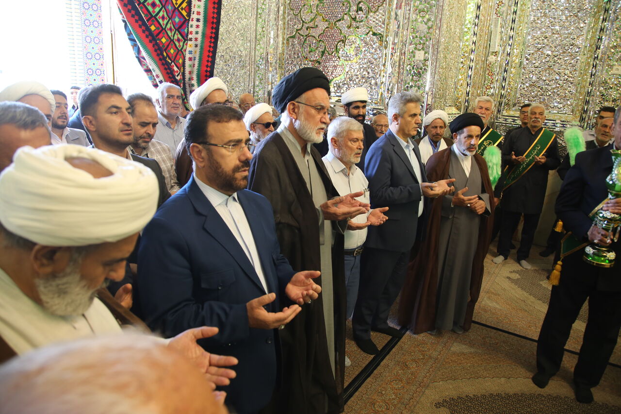 غبارروبیِ یک حرم، با طنین دغدغه‌های تازه