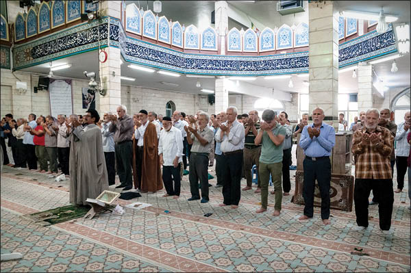 مسجدی که حامی نوعروسانِ کم‌بضاعت و مروج ازدواج آسان است