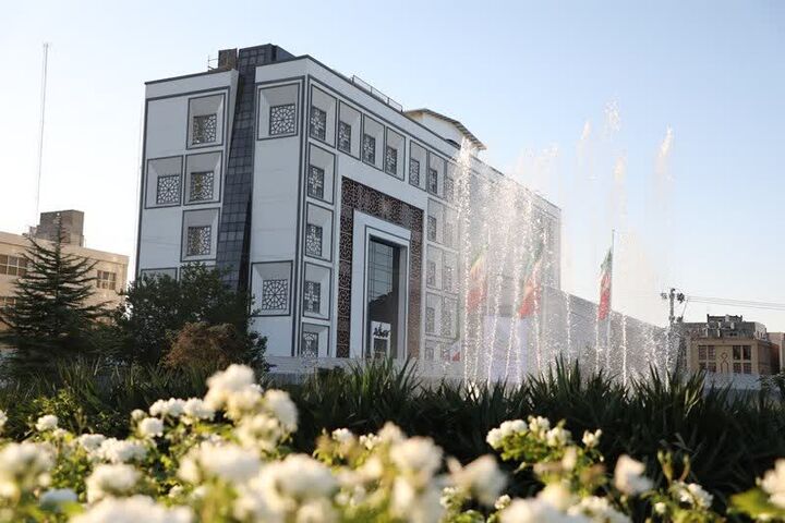 ساعت کاری کتابخانه مرکزی امام خمینی(ره) تا ساعت ۲۳ افزایش یافت