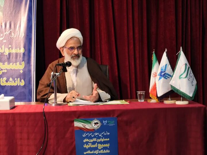 گفتمان مقاومت، راه برون‌رفت از مشکلات و تضمین پیروزی ملت‌هاست