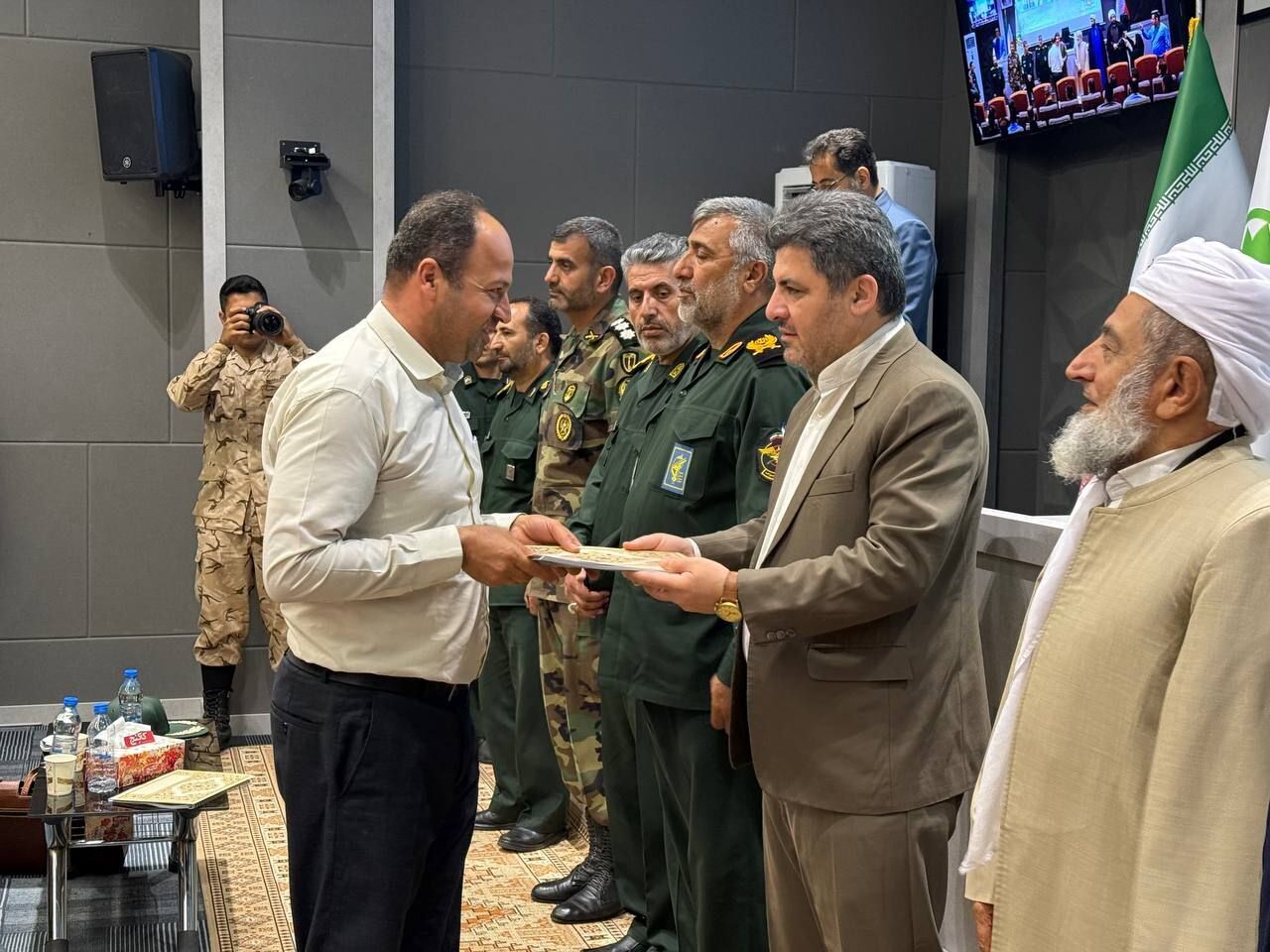 تشریح برنامههای کنگره ۵۵۳۶ شهید کردستان در شورای اداری مریوان