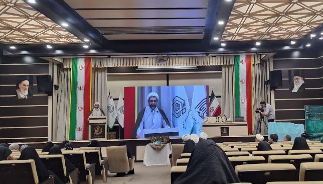 ثبت ۳۰۰۰ وقف توسط بانوان/ نقشآفرینی حوزه خواهران در کاهش آسیبها