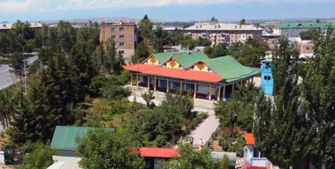 مسجد «حاجی ابراهیم»، شاهکار معماری چوبیِ بدون میخ در آسیای میانه