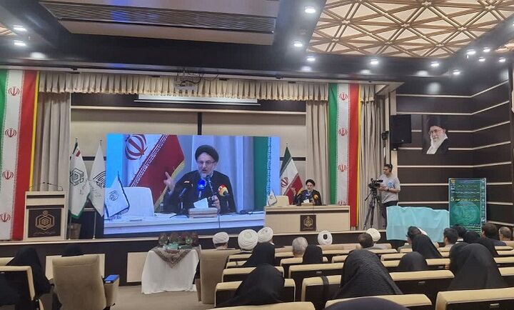ثبت ۳۰۰۰ وقف توسط بانوان/ نقش‌آفرینی حوزه خواهران در کاهش آسیب‌ها