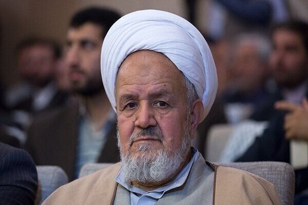 رئیس دفتر عقیدتی سیاسی فرماندهی کل قوا: برخی هزینه اضافه درست می‌کنند