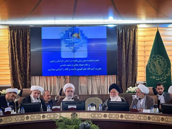 لزوم تشکیل قرارگاه فرهنگی انقلاب اسلامی