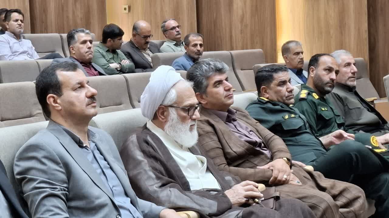 آیتالله انصاری قمی: امام خمینی(ره) ایمان را عملی و همراه با رفتار میدانستند