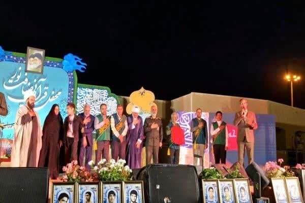 اختتامیه طرح «هر مسجد، یک محفل قرآنی» در قمصر برگزار شد