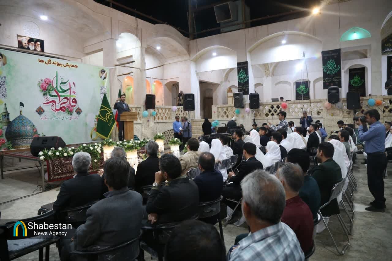 جشن ازدواج ۱۱۰ زوج آران و بیدگلی در تکیه تاریخی حاج عبدالله خان