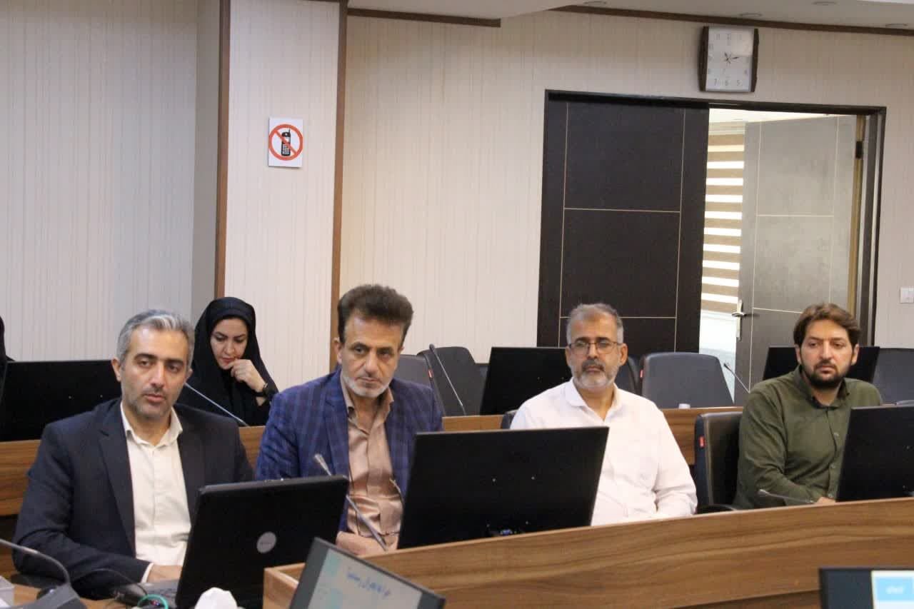 ضرورت برنامه ریزی هدفمند برای تشویق به ازدواج و فرزندآوری جوانان