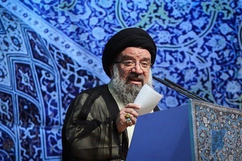 ملت ایران تا پیروزی قطعی، نستوه در خیابان ایستاده‌/در ایام پیاده‌روی اربعین خیابان‌ها را خالی نکنیم