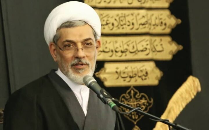 معصومین ما ۲۰۰سال در مدینه زندگی کردند و با هیچ فرقه‌ای درگیر نشدند