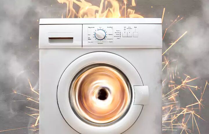 «پنج‌شنبه‌های مهرورزی» در گراش؛ اهدای لباسشویی به زوج جوان در هفتمین مرحله طرح