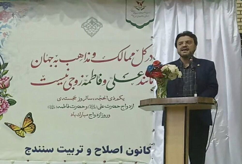 فعالیت تماشاخانه سیار در سنندج؛ آمیختگی هنر، فرهنگ و امید در دل کودکان و نوجوانان