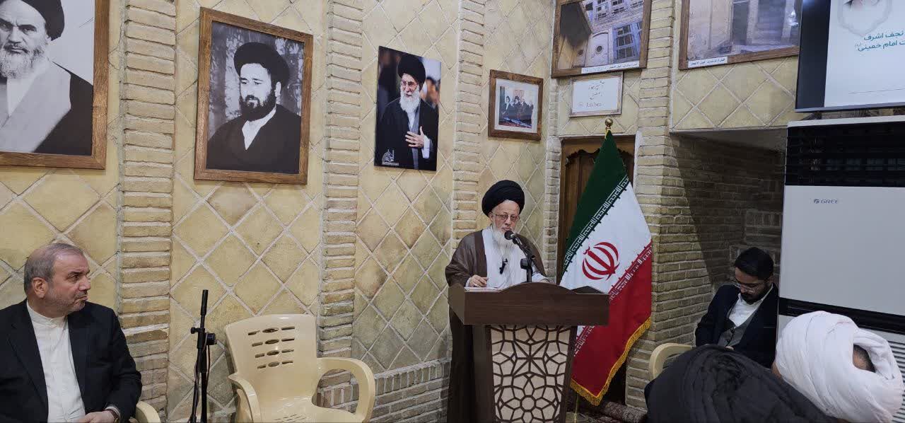 سالگرد ارتحال امام خمینی(ره) در نجف اشرف؛ تاکید بر دستاوردهای انقلاب اسلامی