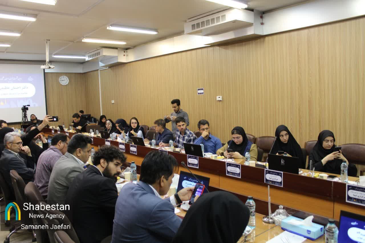 مشهد باید در تراز ملی دیده شود