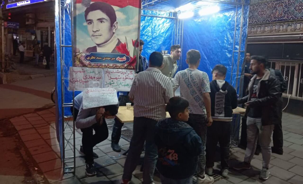 رفاقت با شهدا در مهمانی هفتگی مسجدی‌ها