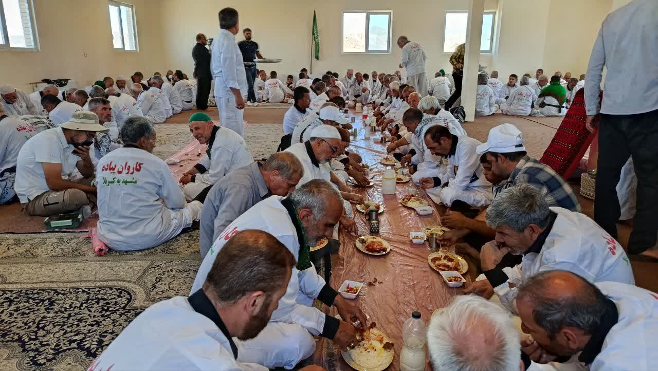 کاروان پیاده مشهد به کربلا میهمان امامزاده علوی(ع) شدند