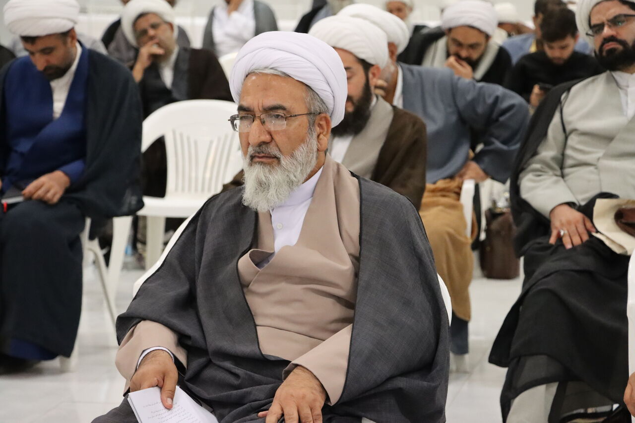 حوزه تهران میدان هماورد با افکار و مکاتب گوناگون فکری بود