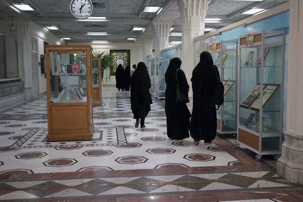 برپایی نمایشگاه «از نهضت تا رحلت» در کتابخانه حرم رضوی