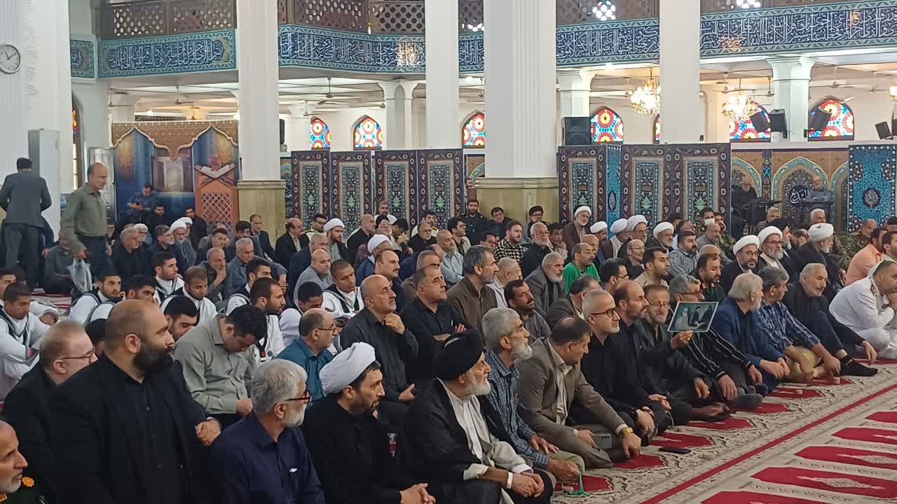 آیت الله احسانبخش ذوب در ولایت بود