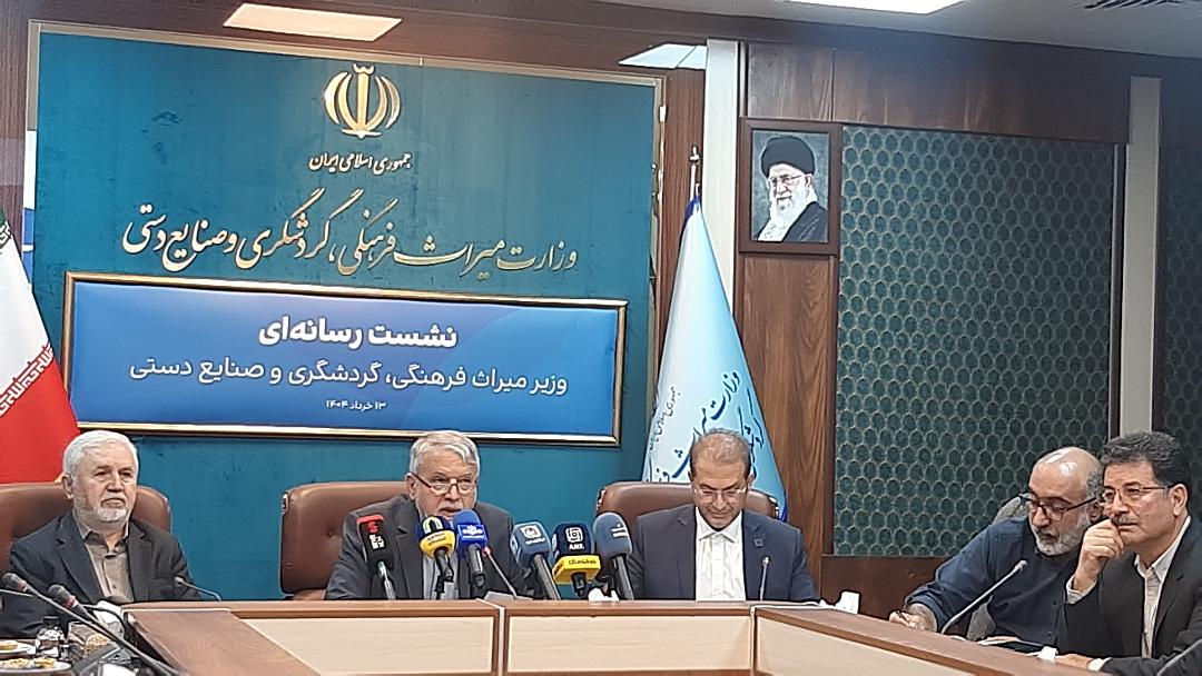 موزه قرآن را از تعطیلی نجات دادیم/ گردشگری در ایران تا پایان برنامه هفتم توسعه باید به ۱۵ میلیون نفر برسد