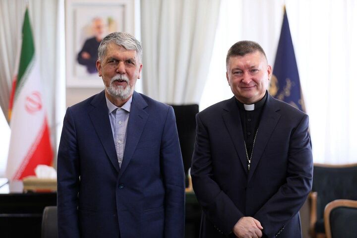 دیدار سفیر واتیکان با وزیر فرهنگ و ارشاد اسلامی