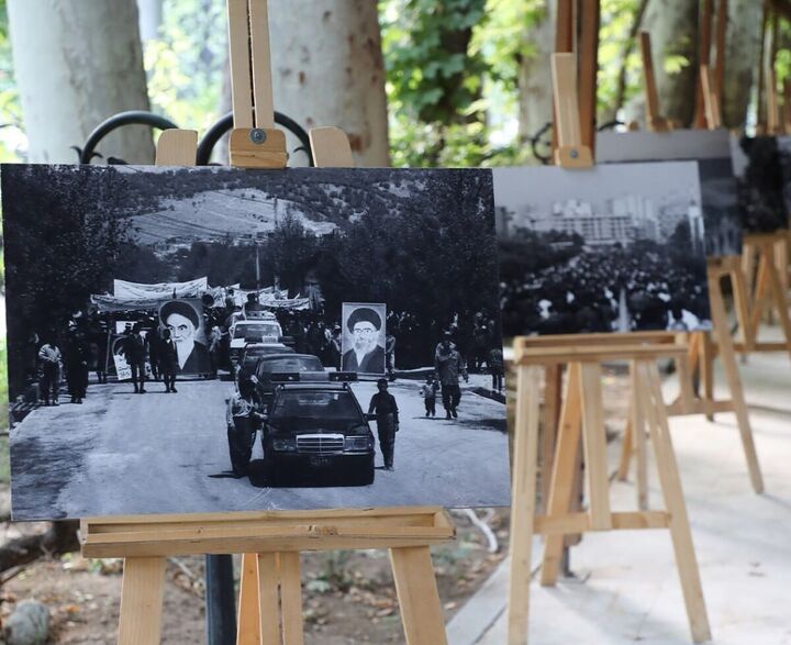 نمایشگاه تصاویر کمتر دیده شده از مراسم ارتحال امام خمینی(ره) در موزه سینما