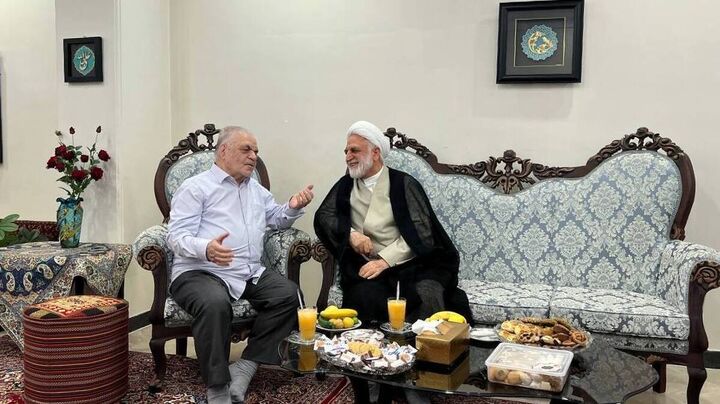 حضور رئیس قوه قضاییه در منزل عزت‌الله مطهری و عیادت از وی