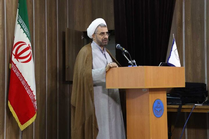 مرکز نور به خوبی داده‌های ارزشمند بومی و اسلامی را سازماندهی کرده است