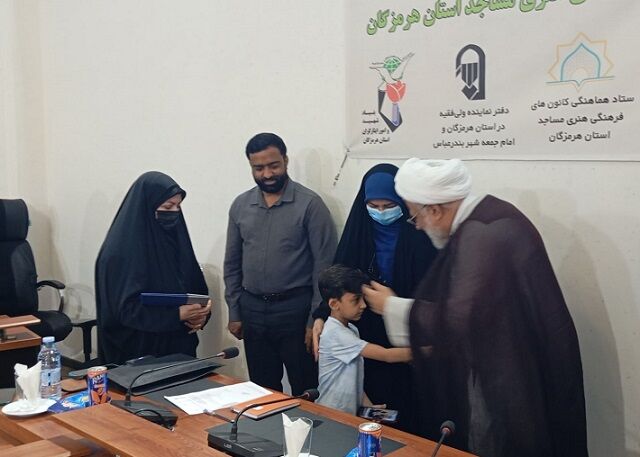 کانون‌های مساجد از پایگاه‌های مهم استمرار مسیر نورانی شهادت هستند