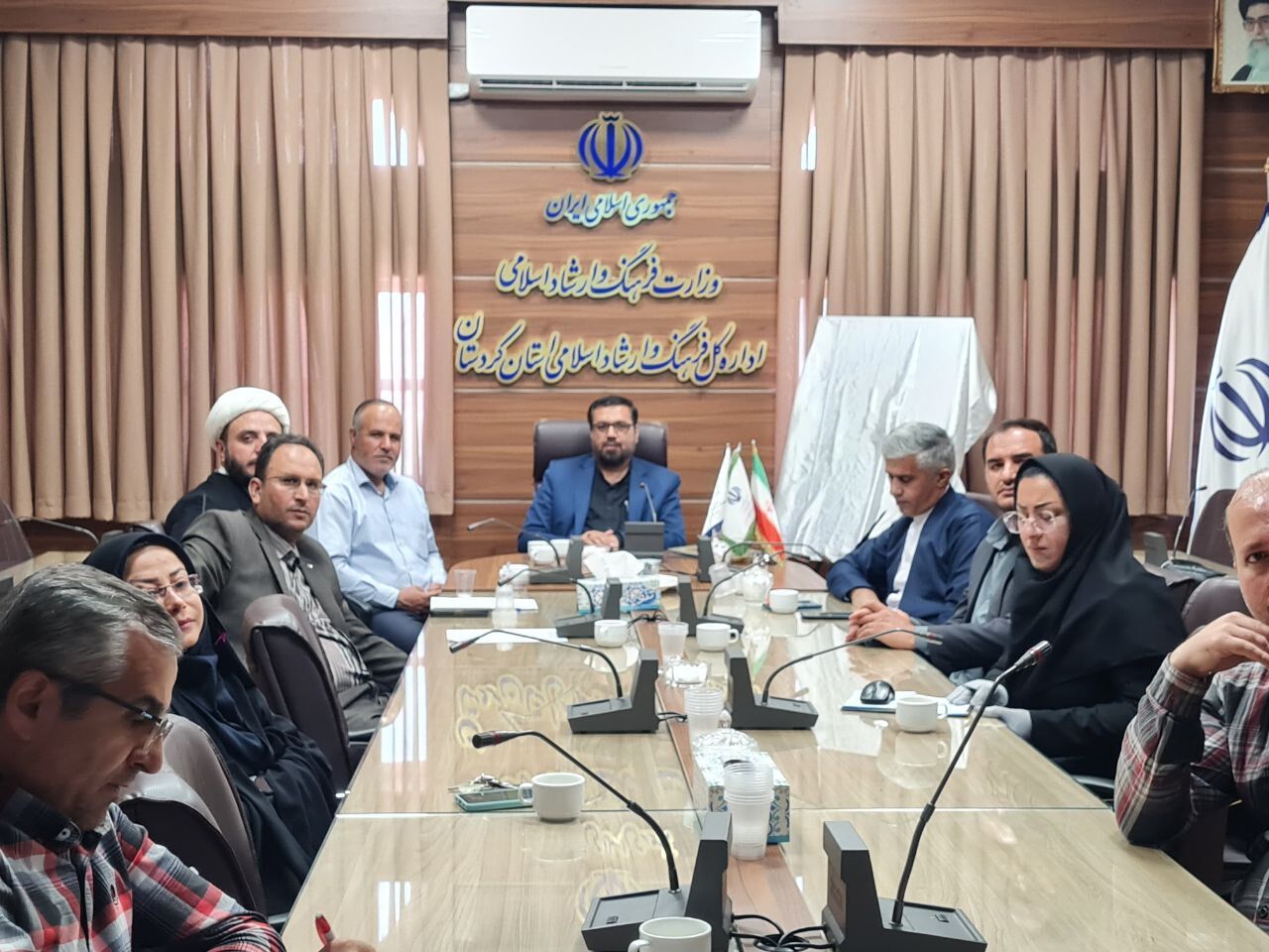 رونمایی از پوستر «سهشنبههای تکریم» در سنندج؛ گامی در جهت ارج نهادن به مقام شامخ شهدا