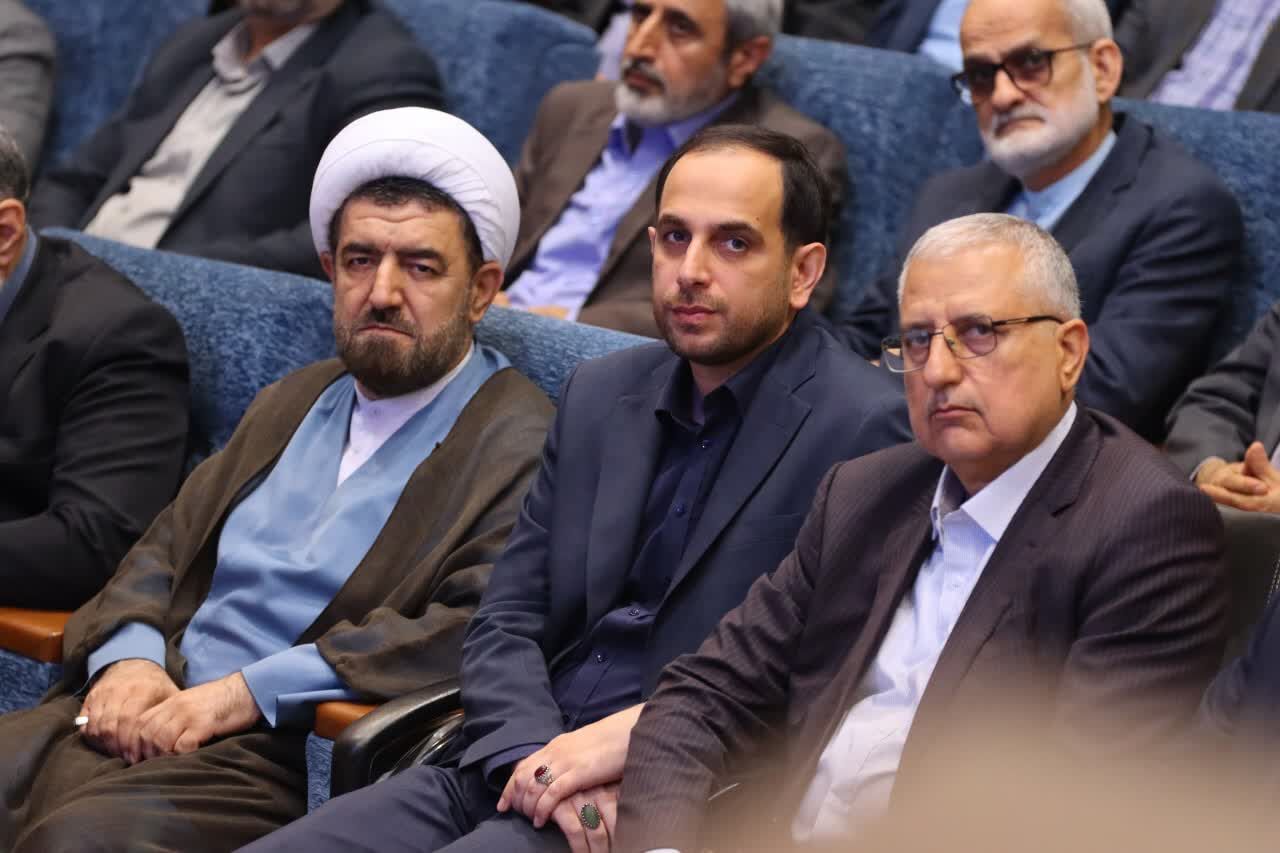 دانشگاه‌ها جایگاه دانش‌افزایی و کارگاه عمل در راستای ارزش‌های انقلاب، امام و شهدا باشند