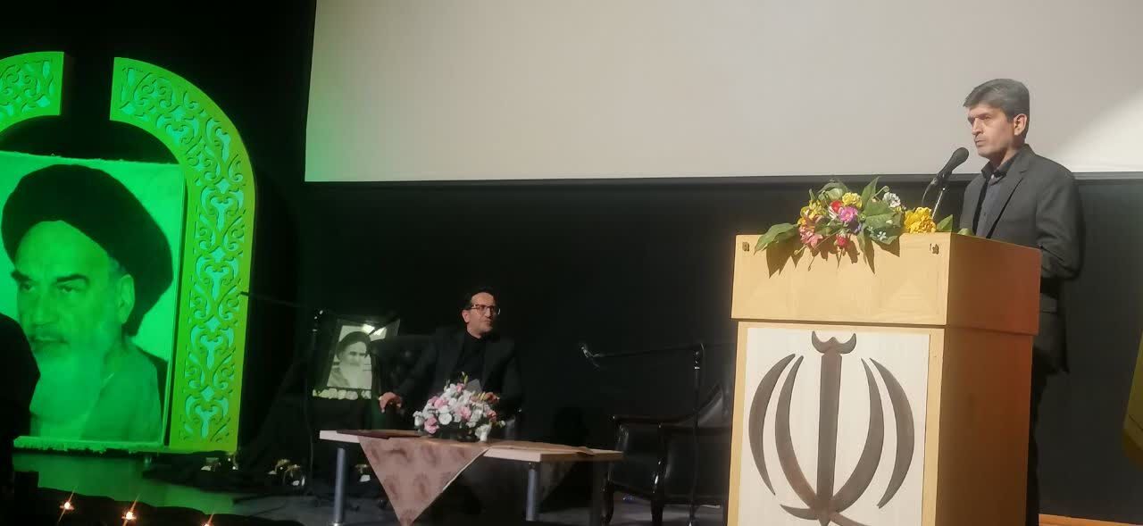 چهارمین رویداد ملی شعر روحالله به کار خود پایان داد