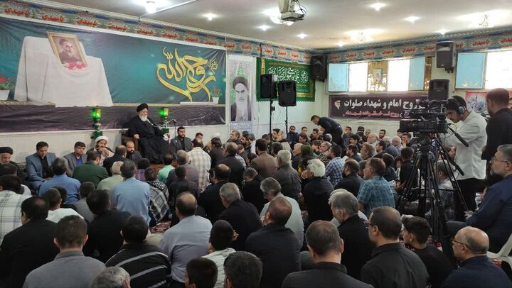 به یاد روح‌الله