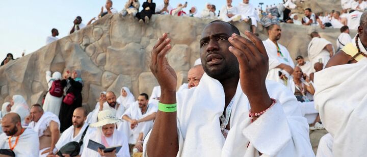 آغاز نفرة حجاج از عرفات به مزدلفه/ بیش از ۱.۶ میلیون حاجی در حج امسال